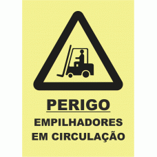 PERIGO EMPILHADORES EM CIRCULA&Ccedil;&Atilde;O 