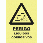 PERIGO LIQUIDOS CORROSIVOS