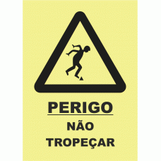 PERIGO NÃO TROPEÇAR