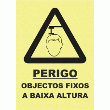 PERIGO OBJECTOS FIXOS A BAIXA ALTURA 