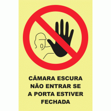 C&Acirc;MARA ESCURA N&Atilde;O ENTRAR SE A PORTA ESTIVER FECHADA
